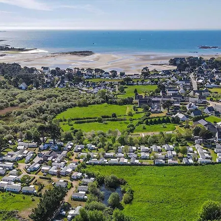 Le Dolmen, Carnac, Morbihan Kemp